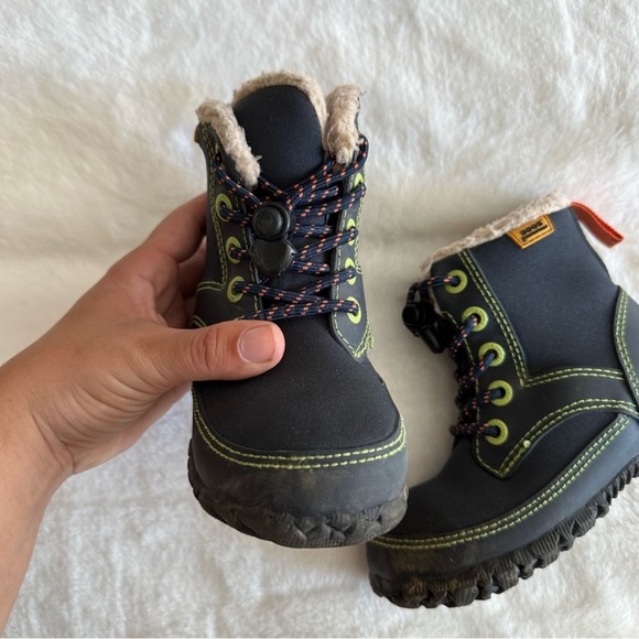 Bogs Kids Skyler Blue Insulated Winter Boots Size 9C - Picture 2 of 9